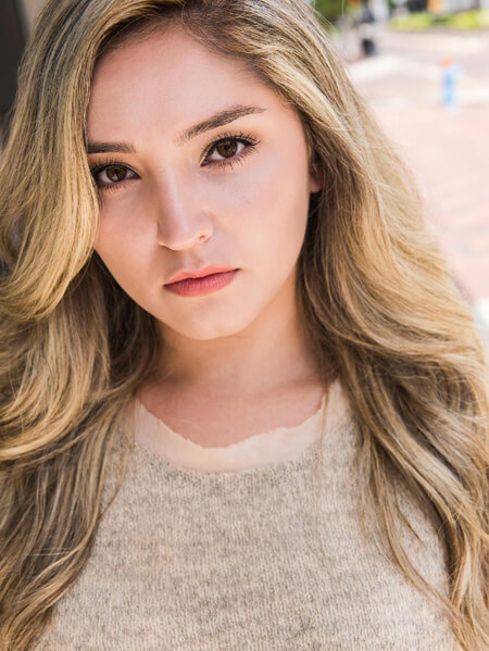 Madi Grossman Headshot Image